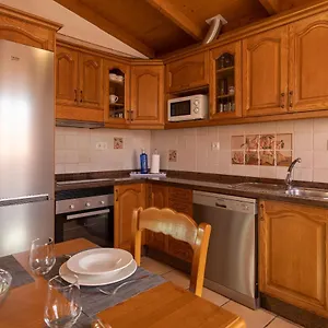 https://casa-helen-villa-with-pool-wifi-smarttv-barbecue.hotelsfuerteventura.org