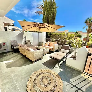 https://white-house-in-golf-paradise.tenerifehoteles.net